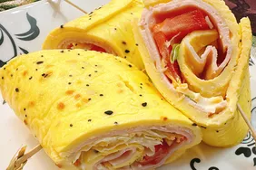 Start Your Day with an Easy Keto Cottage Cheese Wrap